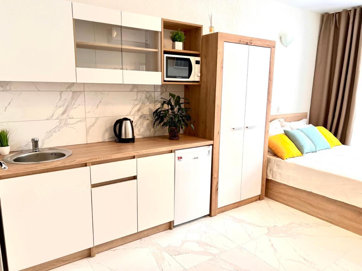 Osapart Hotel In A Complex Semycvit 2 Лвив Екстериор снимка