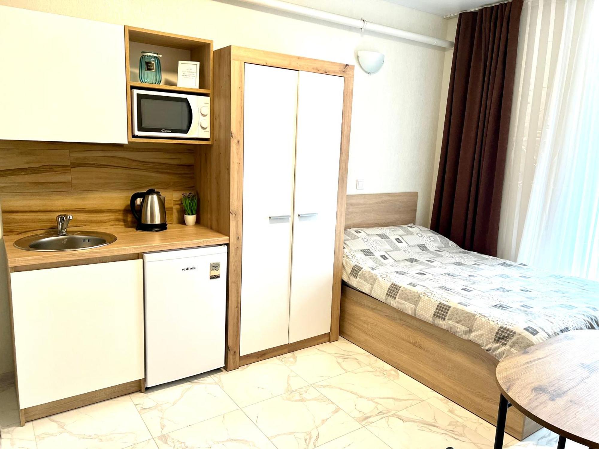 Osapart Hotel In A Complex Semycvit 2 Лвив Екстериор снимка
