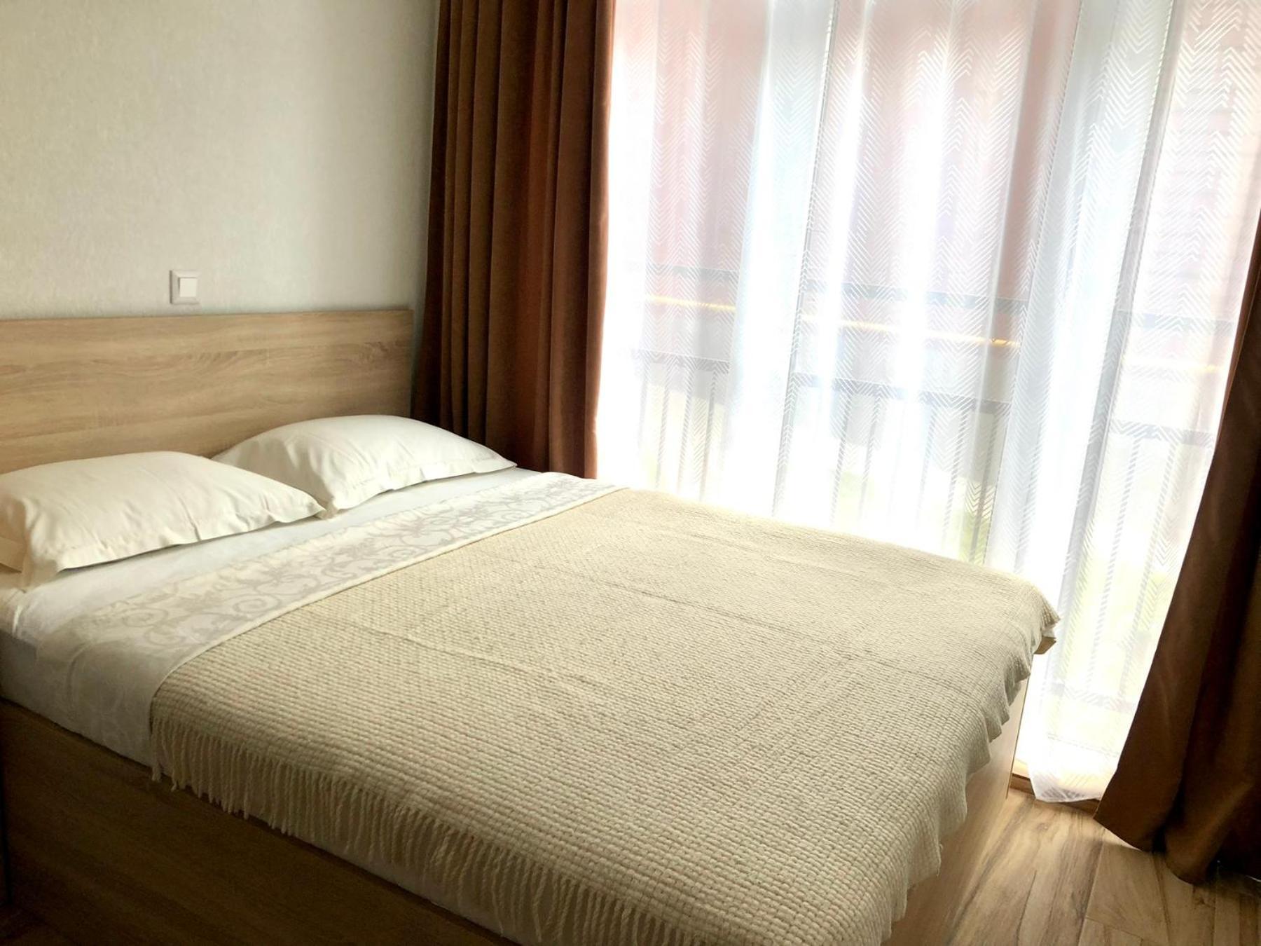 Osapart Hotel In A Complex Semycvit 2 Лвив Екстериор снимка